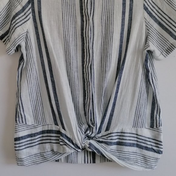 Fourteenth Place Women's Blue Striped Twist Front Shirt Size S/P - Picture 4 of 6